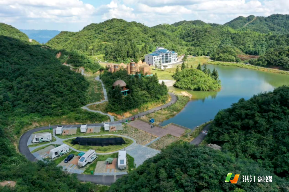 雪峰山国家森林公园.png